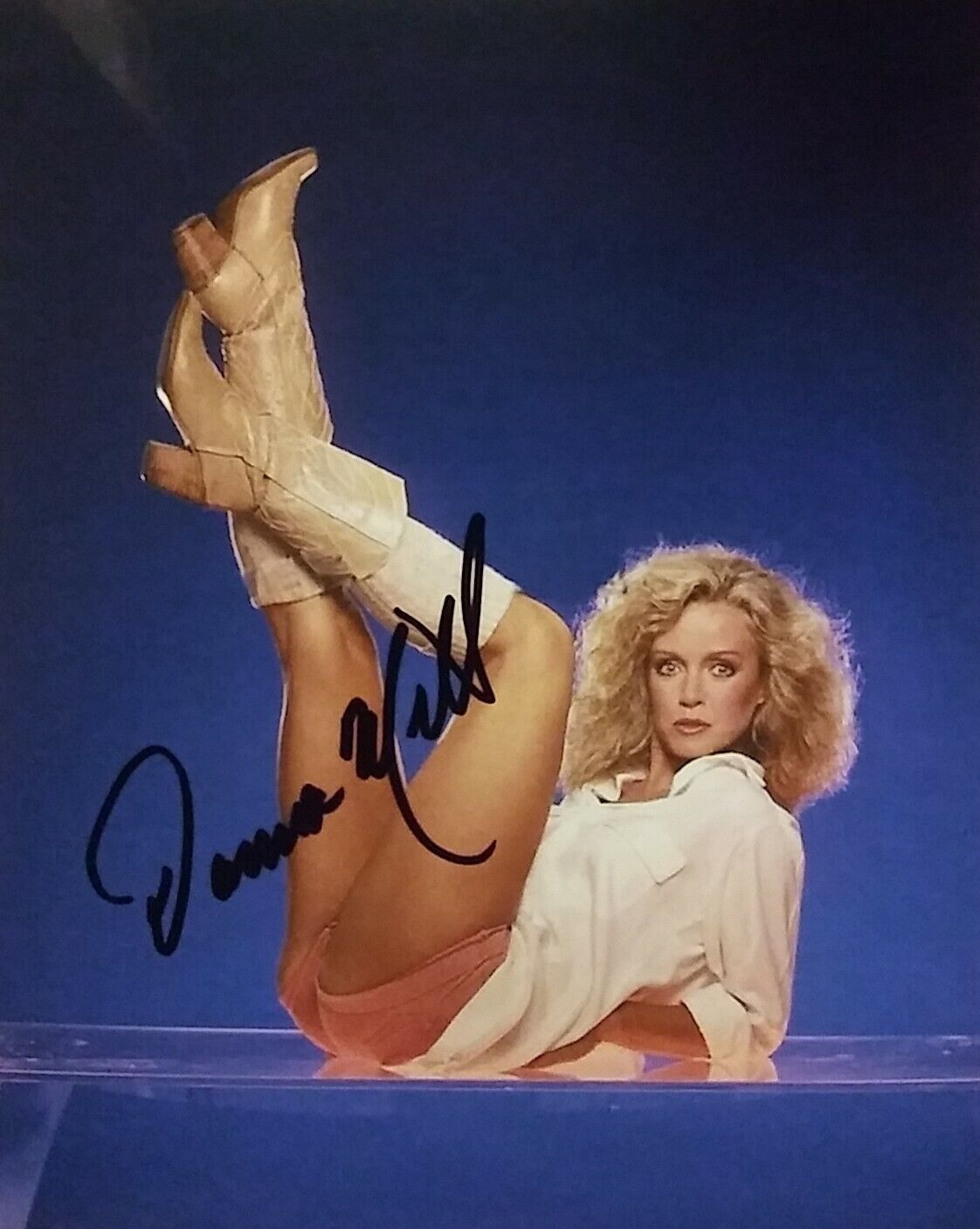 Donna Mills signed 8 x 10