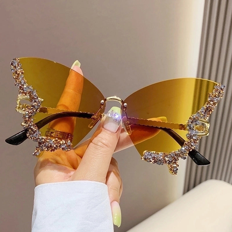 Elegant Modern Style Butterfly Pc Butterfly Frame Diamond Frameless Women’s Sunglasses