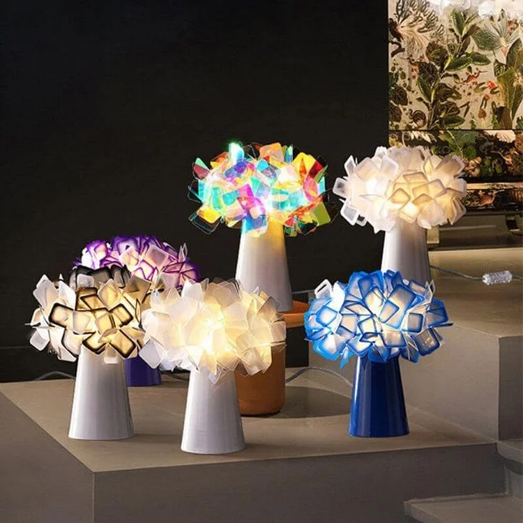 Creative Petal Table Lamp - Appledas