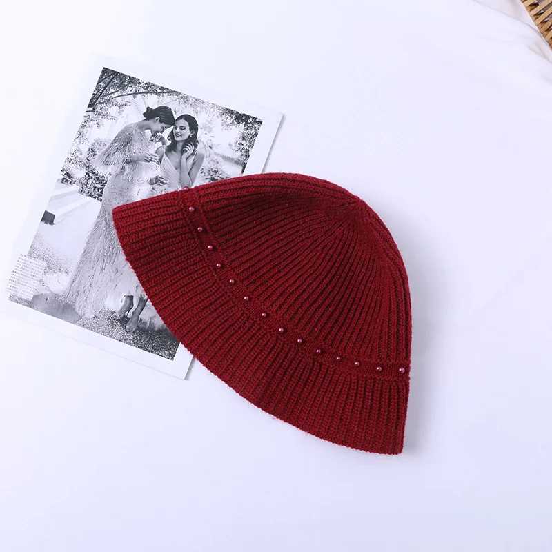 Retro knitted knitted beanie