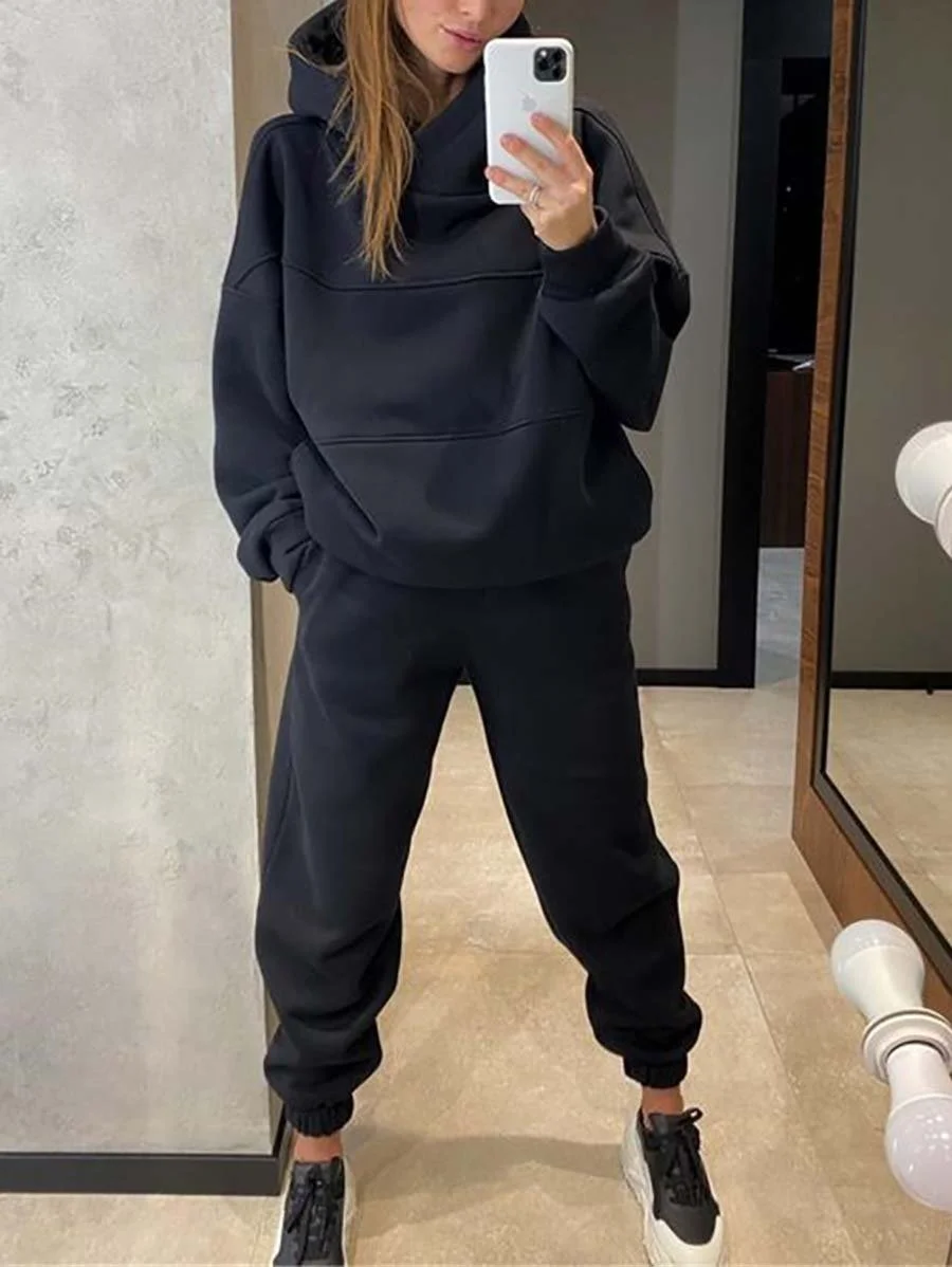 Casual hoodie and sweatpants set