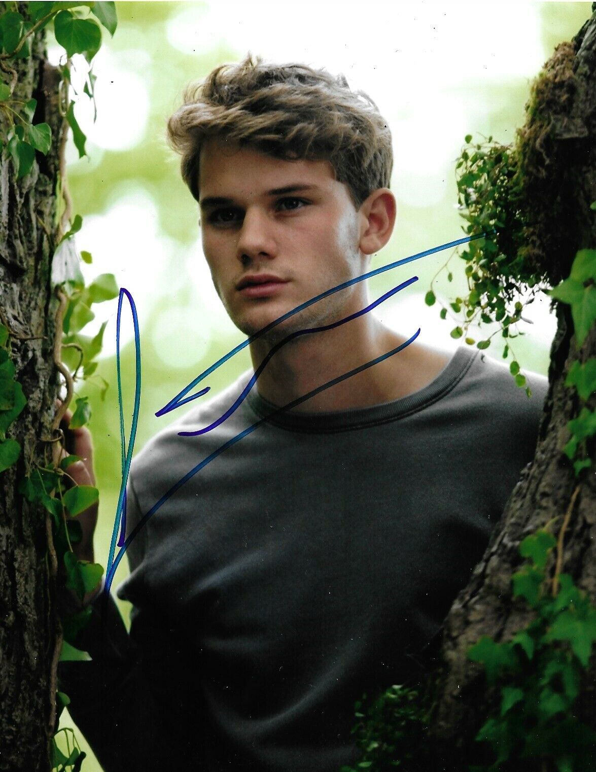 Jeremy Irvine Signed 10x8 Photo Poster painting AFTAL