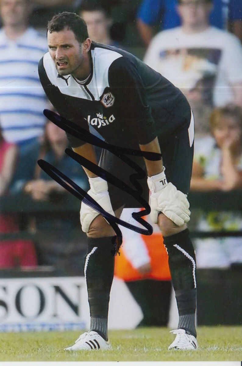 CARDIFF CITY HAND SIGNED JOE LEWIS 6X4 Photo Poster painting.