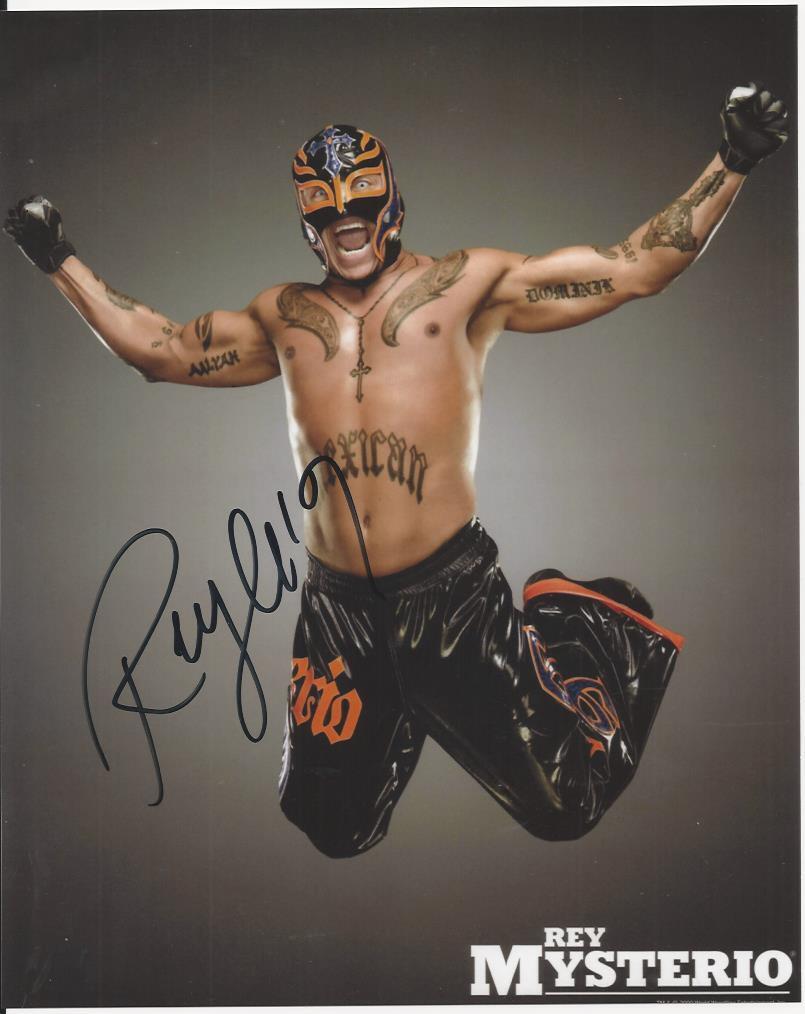 Rey Mysterio - Wrestling Legend signed Photo Poster painting