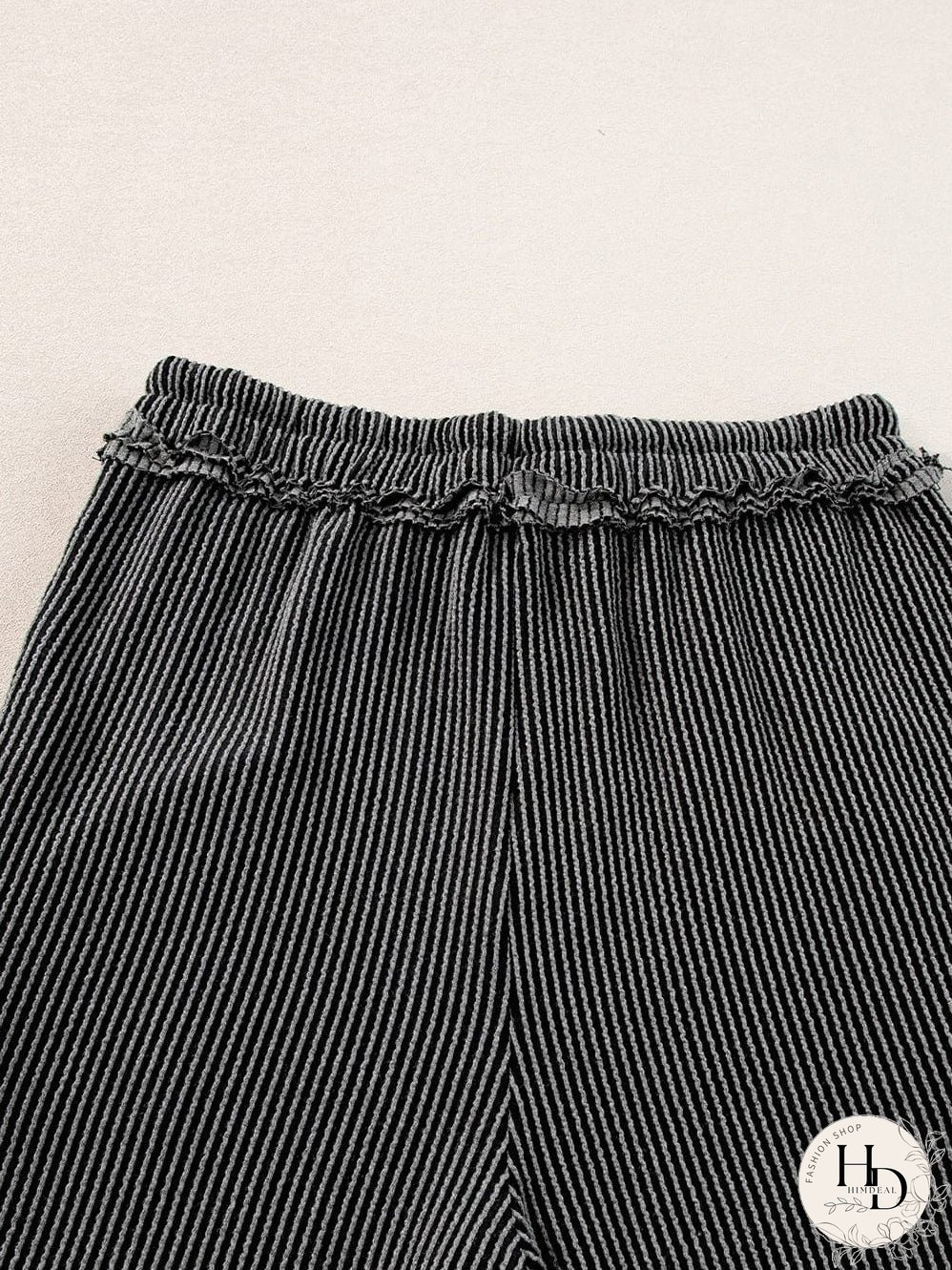Chic Carbon Grey Ribbed Two-Piece Set with Exposed Seams