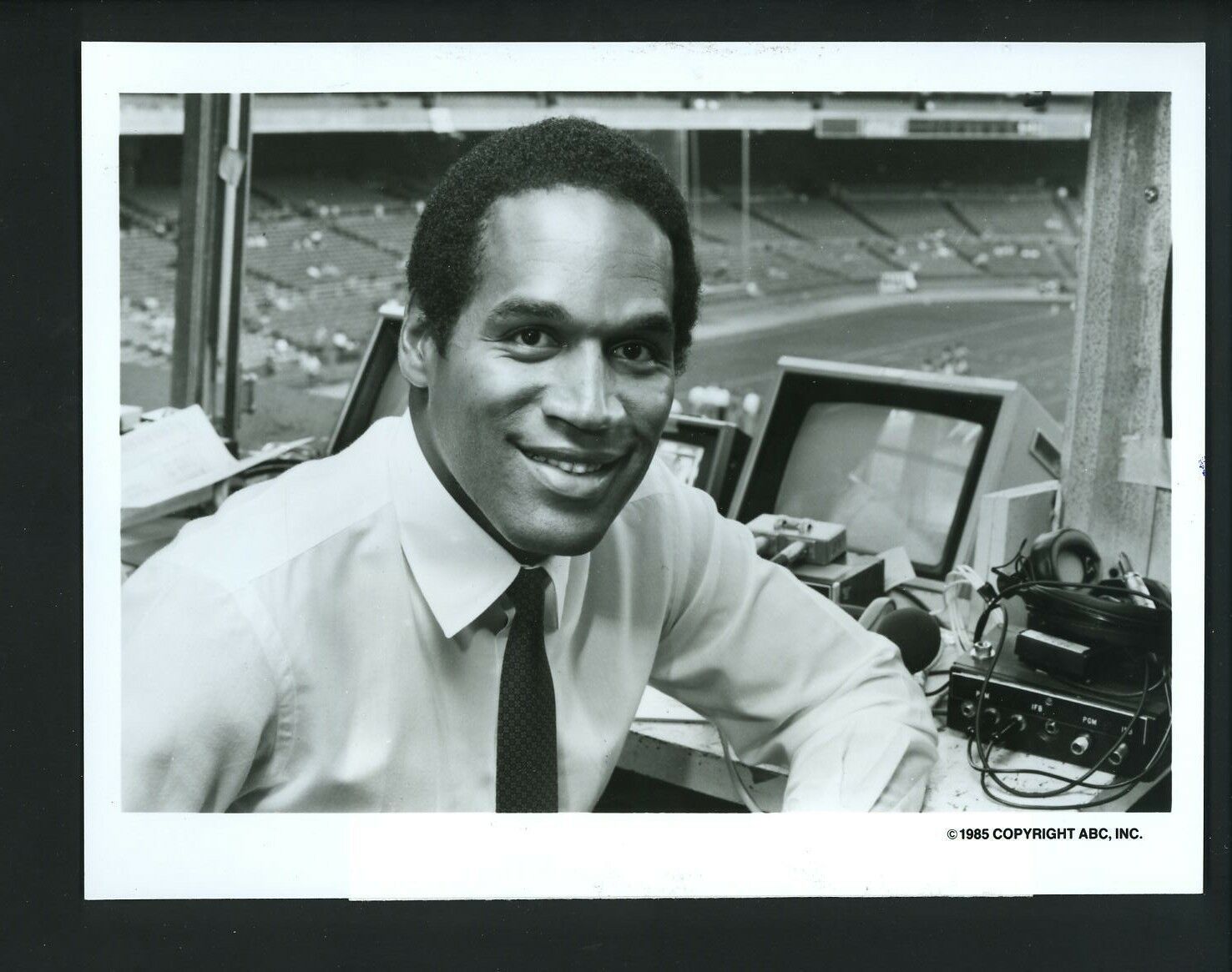 O.J. Simpson ABC Sports Monday Night Football 1985 Press Photo Poster painting Buffalo Bills