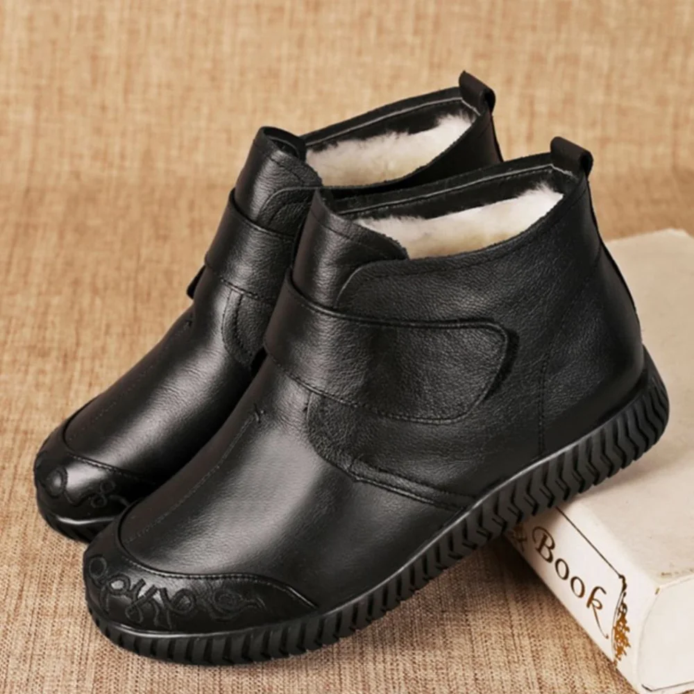 Smiledeer Winter women's non-slip soft sole plus suede leather short boots
