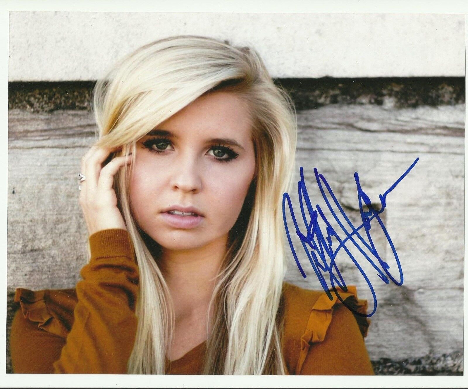 Sexy TIFFANY HOUGHTON Signed 8x10