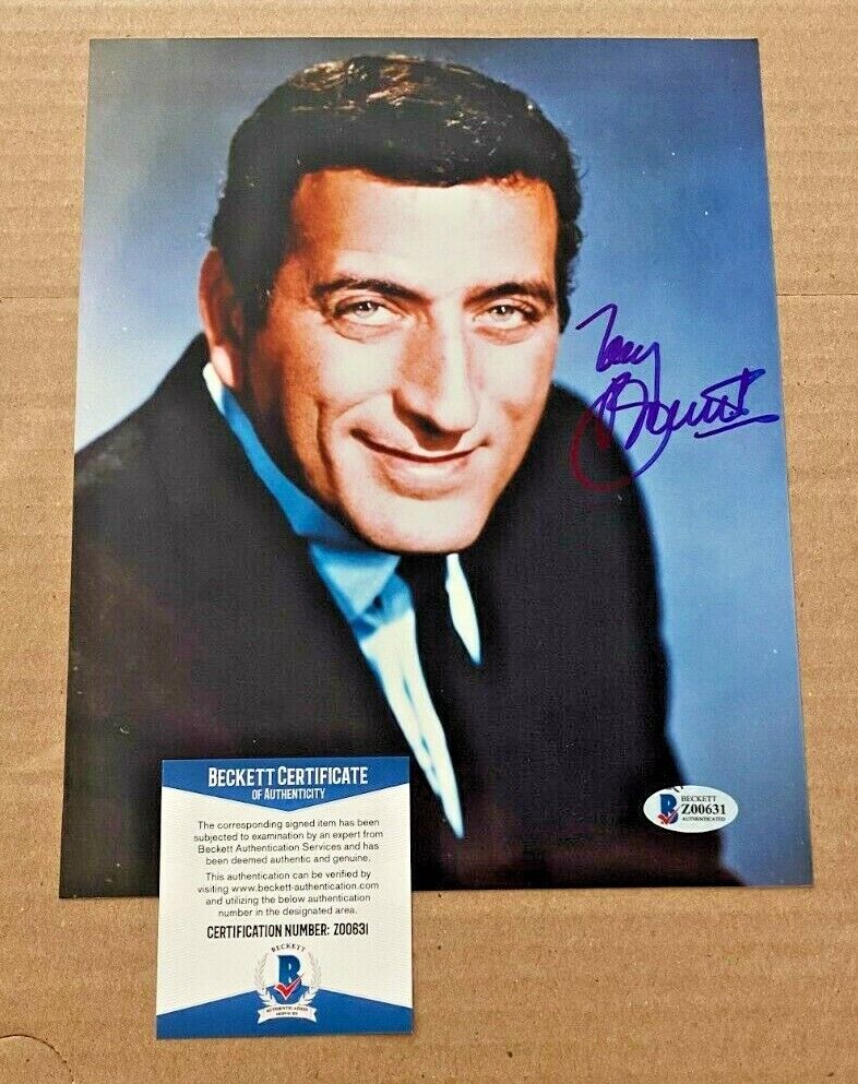 TONY BENNETT SIGNED 8X10 Photo Poster painting BECKETT CERTIFIED MUSIC #6