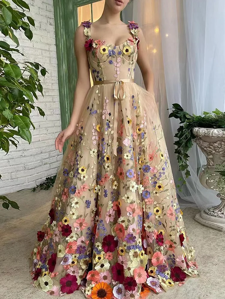 Elegant Stereo Flower Embroidery Strappy Sleeveless Maxi Dress