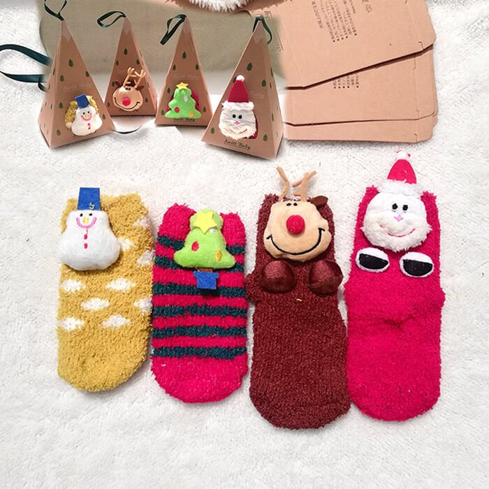 4 Pairs/set Fuzzy Christmas Socks