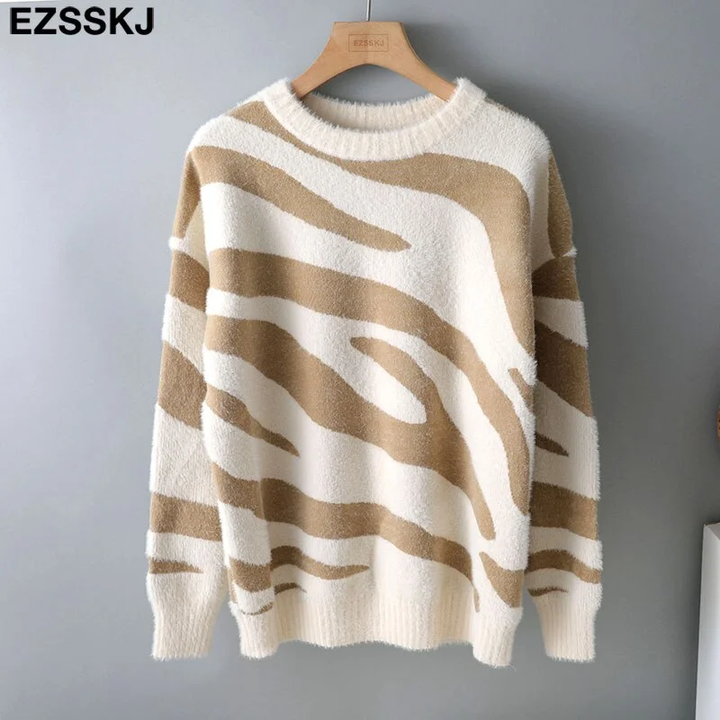 Ezsskj Leopard print  velvet  Sweater Pullovers Women winter autumn thick chic 2021 loose sweater for women long sleeve sweater
