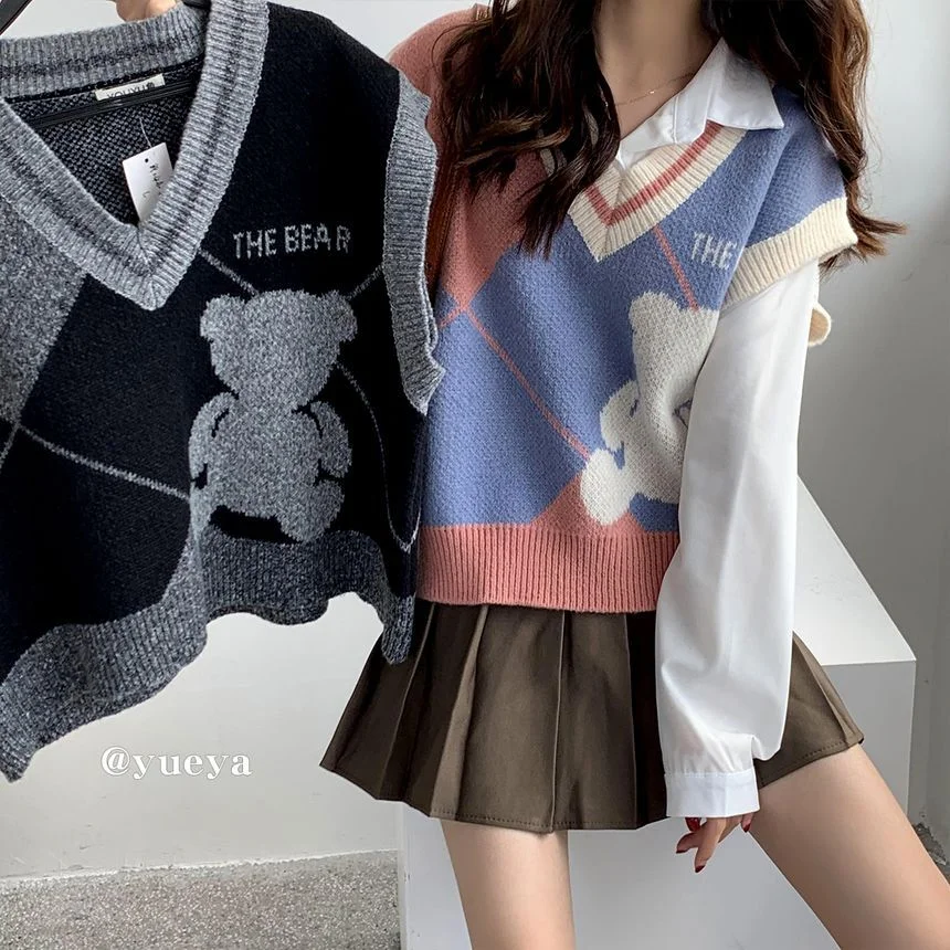 Bear Print Sweater Vest / Plain Shirt YP1550