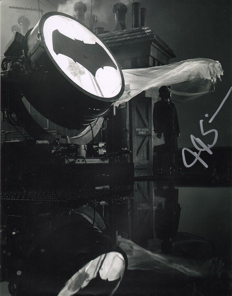 JK SIMMONS Hand-Signed JUSTICE LEAGUE Commissioner Gordon