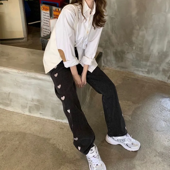 Heart Embroidered Wide-Leg Jeans YP2927