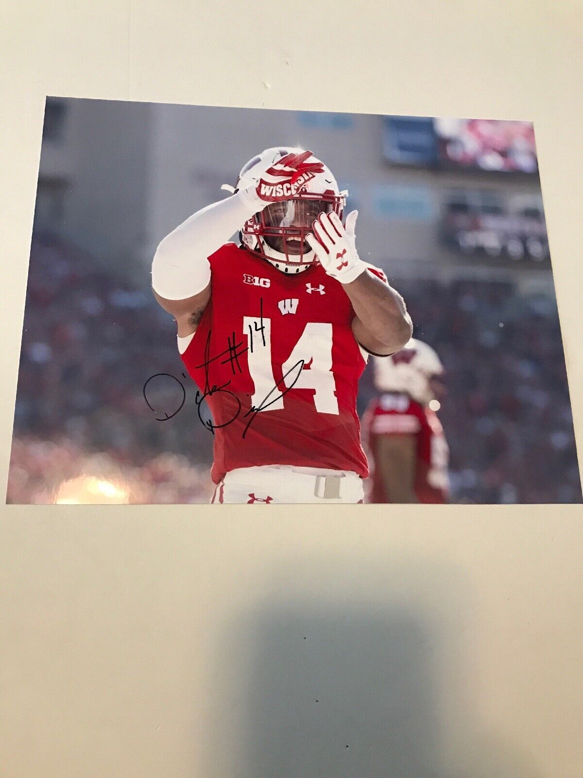 D’Cota Dixon Wisconsin Badgers signed autographed 8x10 football Photo Poster painting