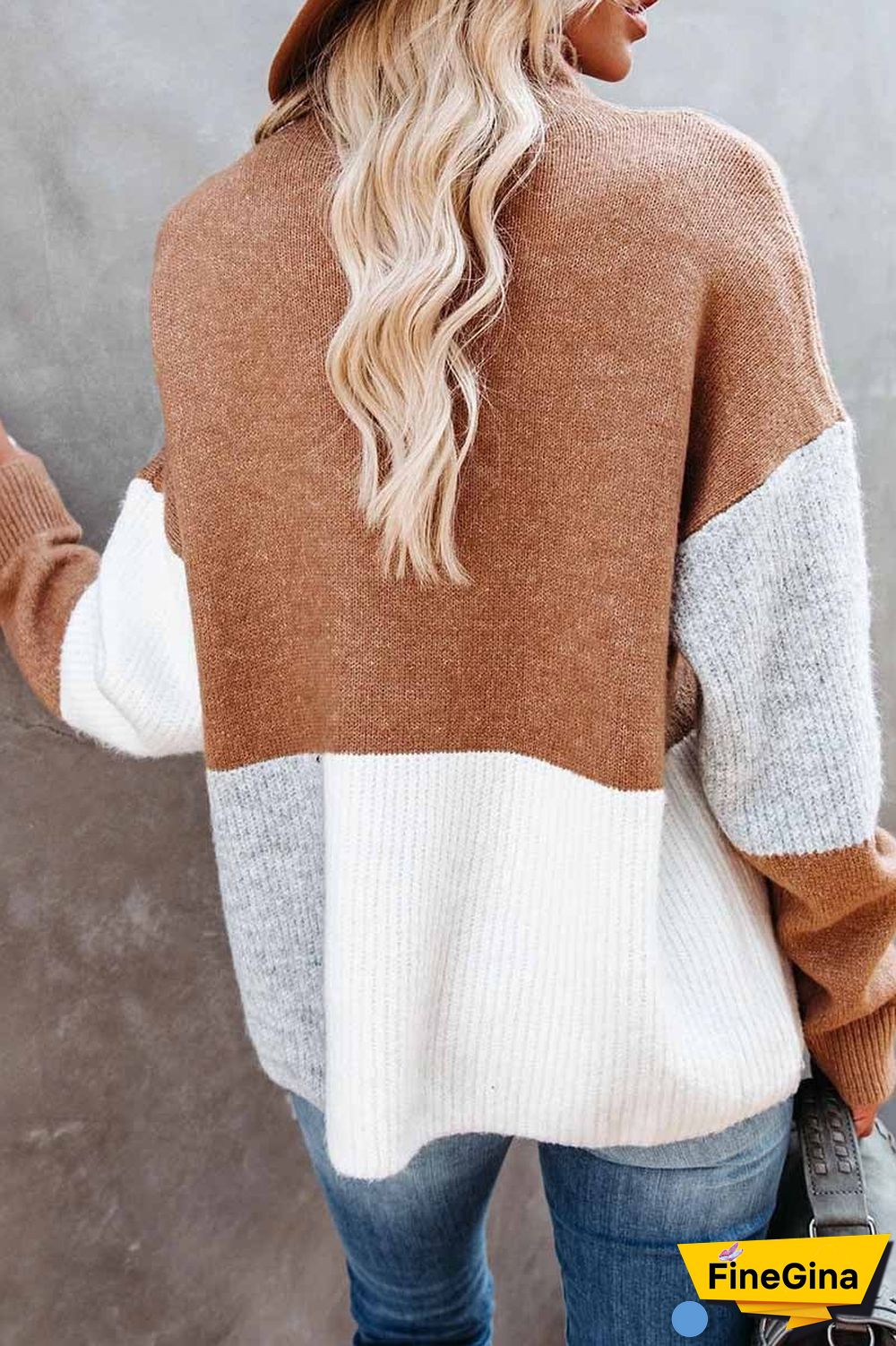 Leisure Contrasting Color High Neck Knitted Sweater
