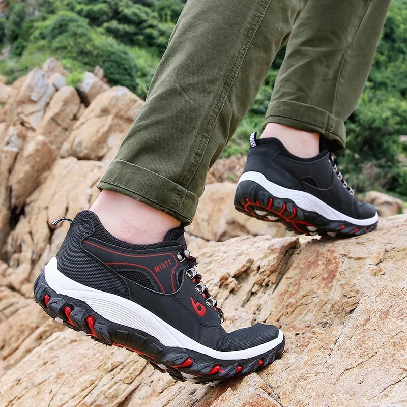 2022 New Brand Fashion Outdoors Sneakers Waterproof Men's shoes Men Combat Desert Casual Shoes Zapatos Hombre Big Size 39-48