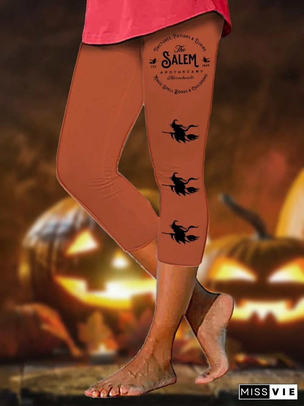 Women's Salem Massachusetts Happy Halloween Witch Print Leggings Cropped