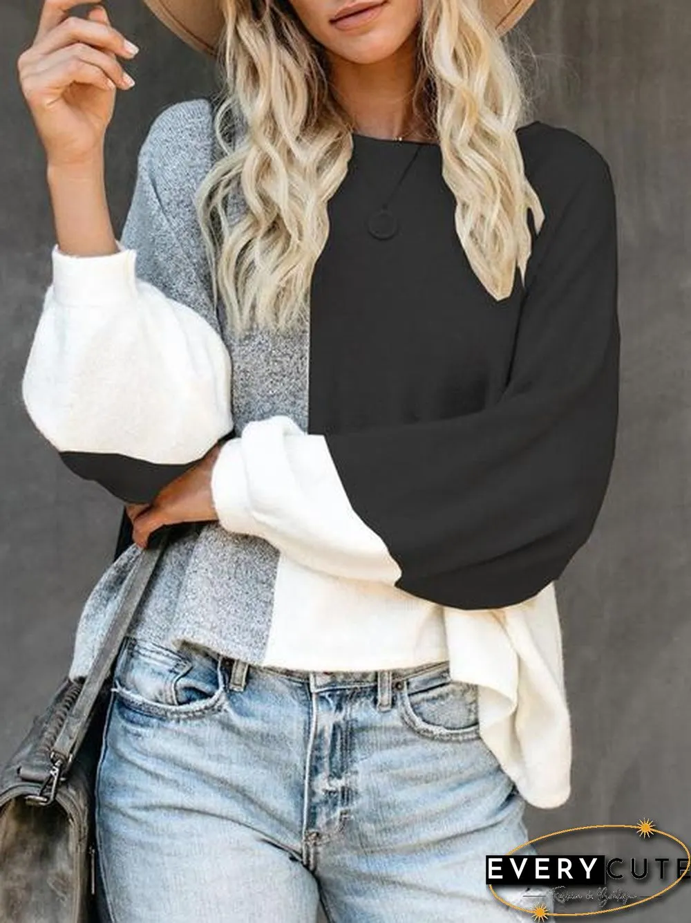 Contrasting Panel Knitted Loose Lightweight Sweater