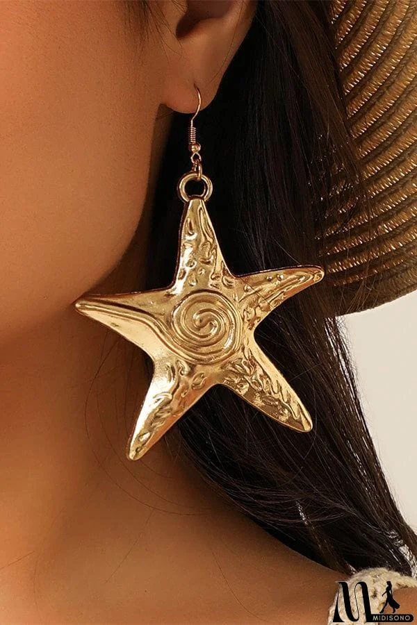 Exaggerated Starfish Design Metal Stud Earrings