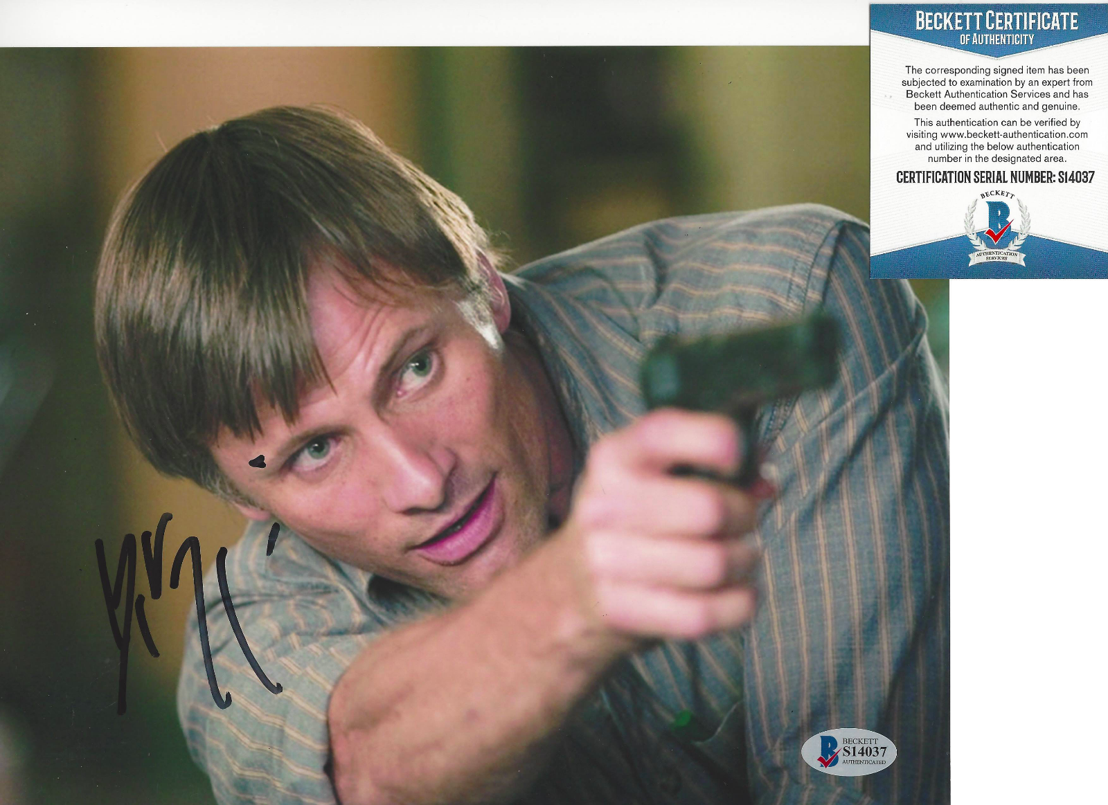 VIGGO MORTENSEN SIGNED 'A HISTORY OF VIOLENCE' 8x10 Photo Poster painting BECKETT COA BAS