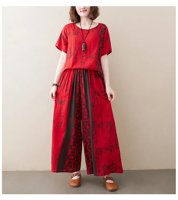 Literary Print Round Neck Short Sleeve T-shirt and Pants Suits