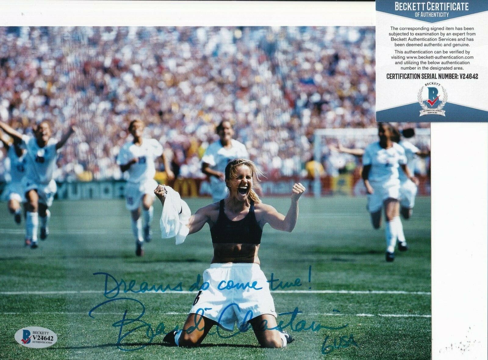 BRANDI CHASTAIN signed (TEAM USA) WOMEN'S SOCCER 8X10 Photo Poster painting BECKETT BAS V24642