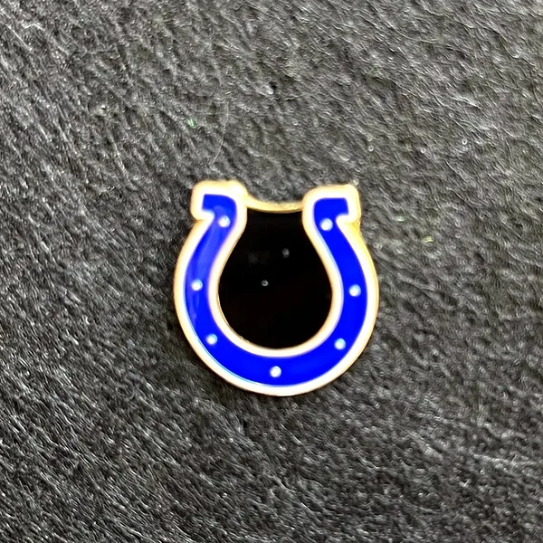 Foto del pin Good Luck Charm