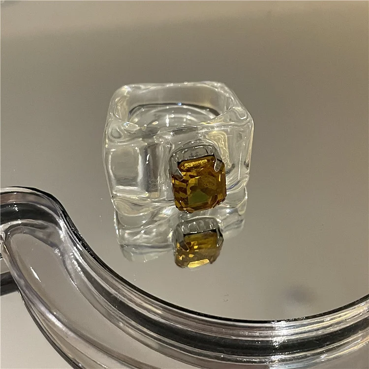 Acetate Irregular Square Diamond Ring KERENTILA