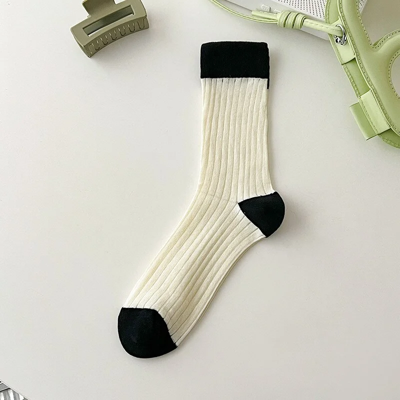 Versatile Contrast Colors Mid-barrel Cotton Cute Socks