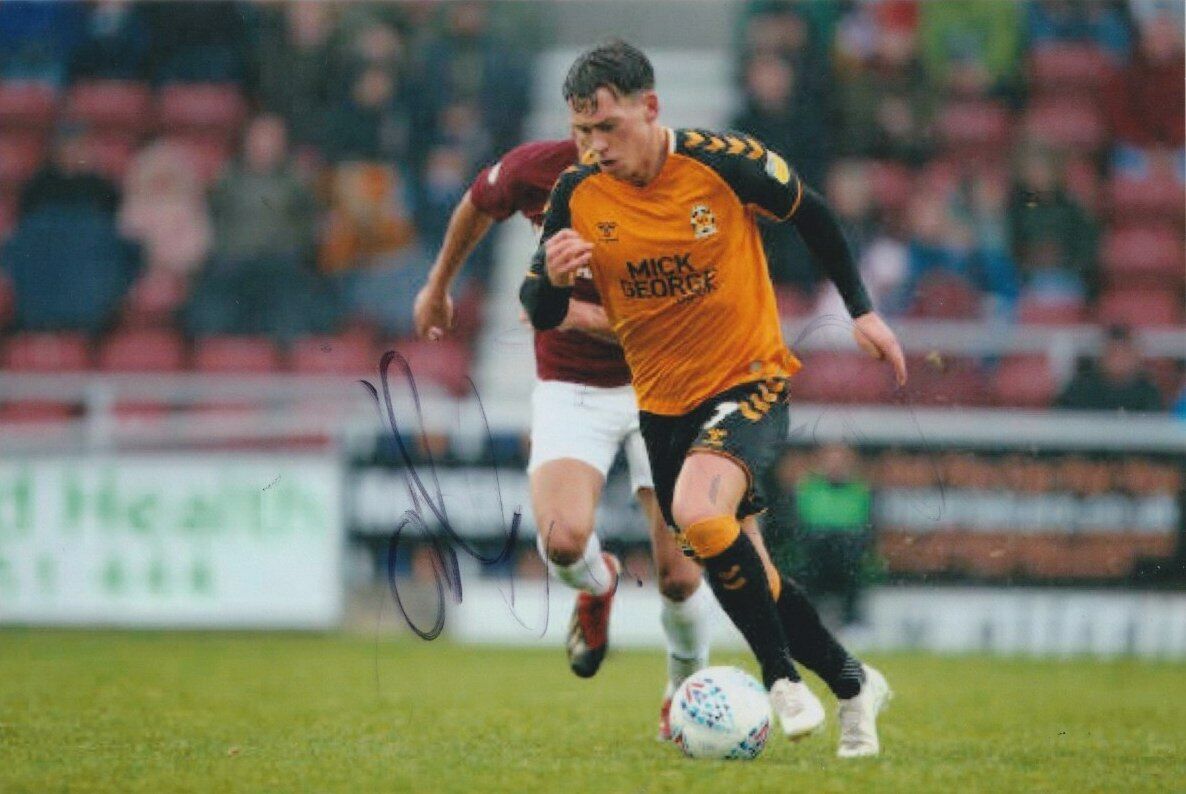 LUKE HANNANT HAND SIGNED 6X4 Photo Poster painting - CAMBRIDGE UNITED - FOOTBALL AUTOGRAPH