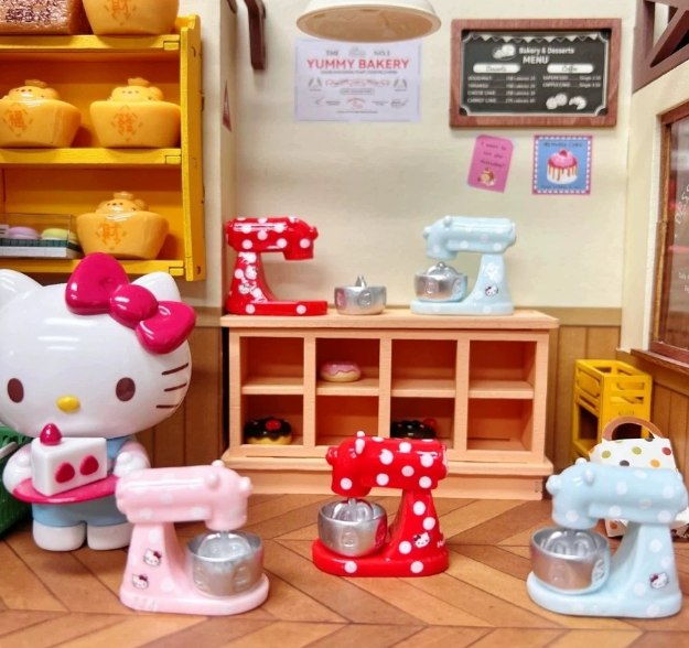 Mini HK Mixer Resin Charm