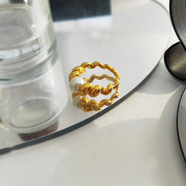 Pearl ring personalized