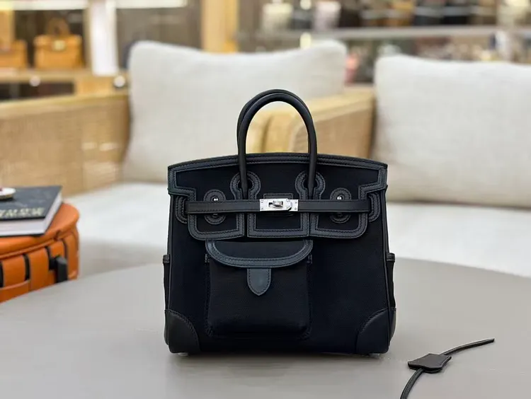 Women's fashion bags, crossbody bags, handbags