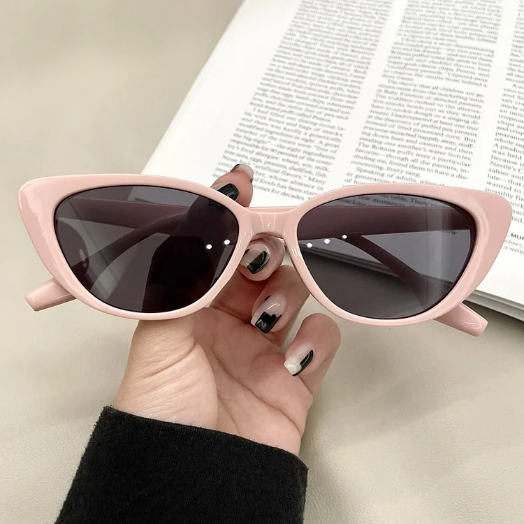 Kakacloud New Small Cat's Eye Sunglasses Women's Small Frame Fashion Sun Glasses Classic Vintage for Men Eyewear UV400 Oculos De Sol