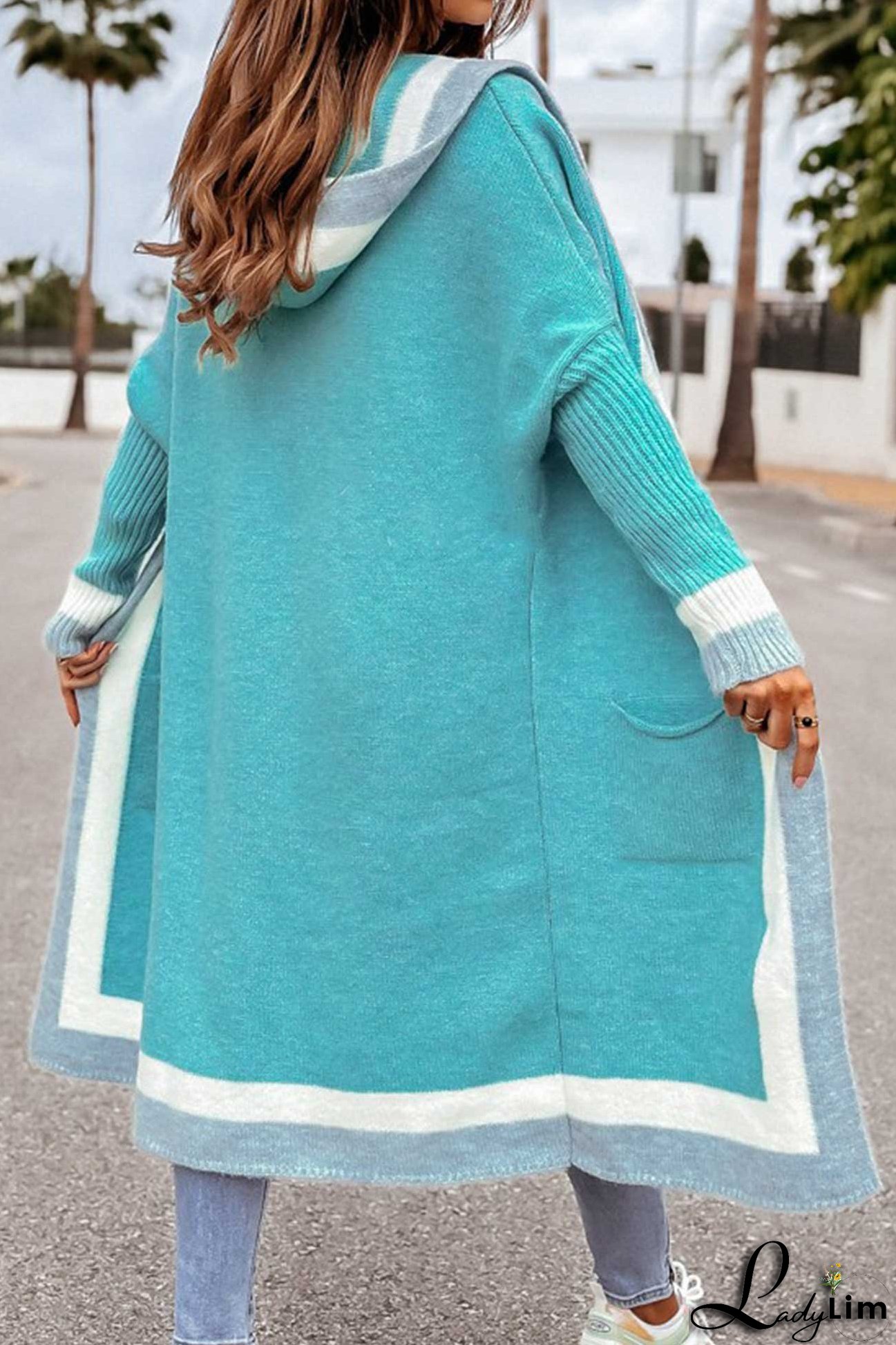 Relaxed and trendy Cardigan