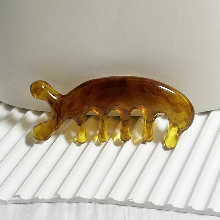 Facial Scraping Comb