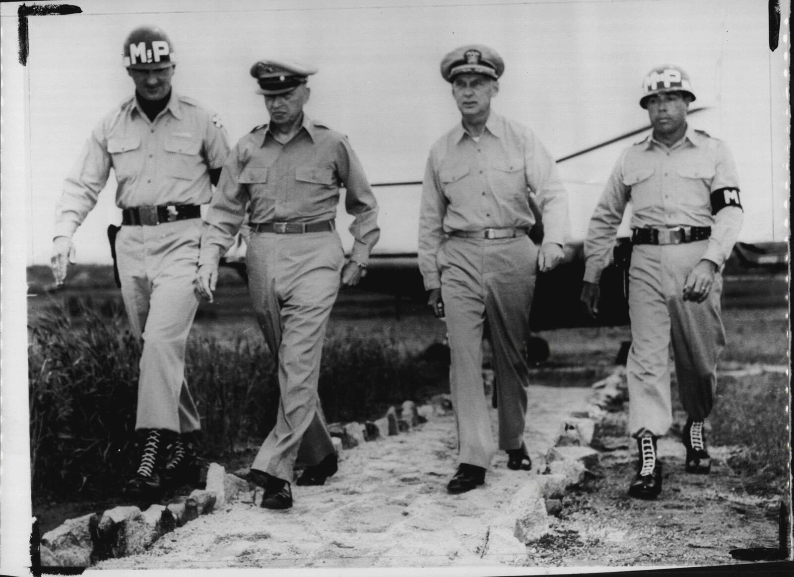 Senior UN Officials Daniel & Harrison at Peace Talks 1953 Korea War Press Photo Poster painting