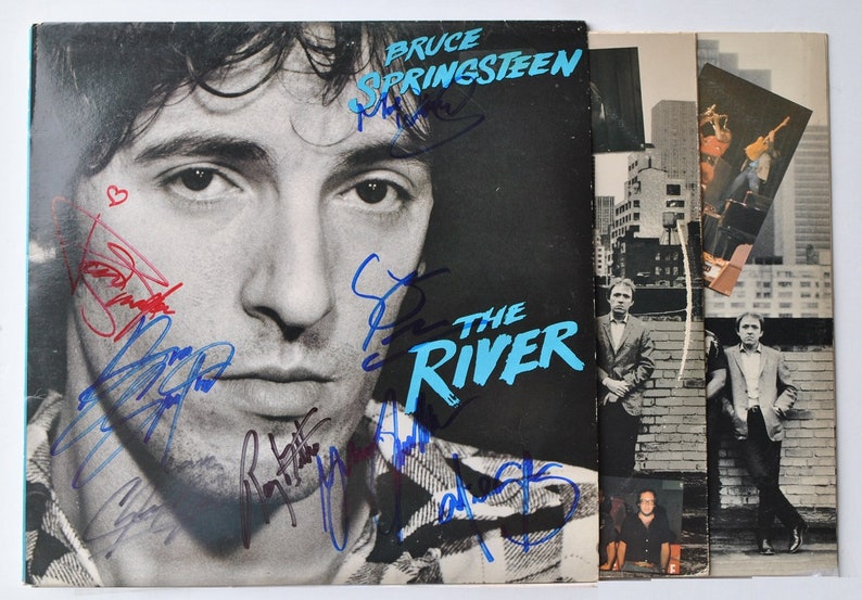 BRUCE SPRINGSTEEN The RIVER Band Signed album X8 Bruce Springsteen, Patti Scialfa, Clarence Clemons, Roy Bitten, Steve Van Zant