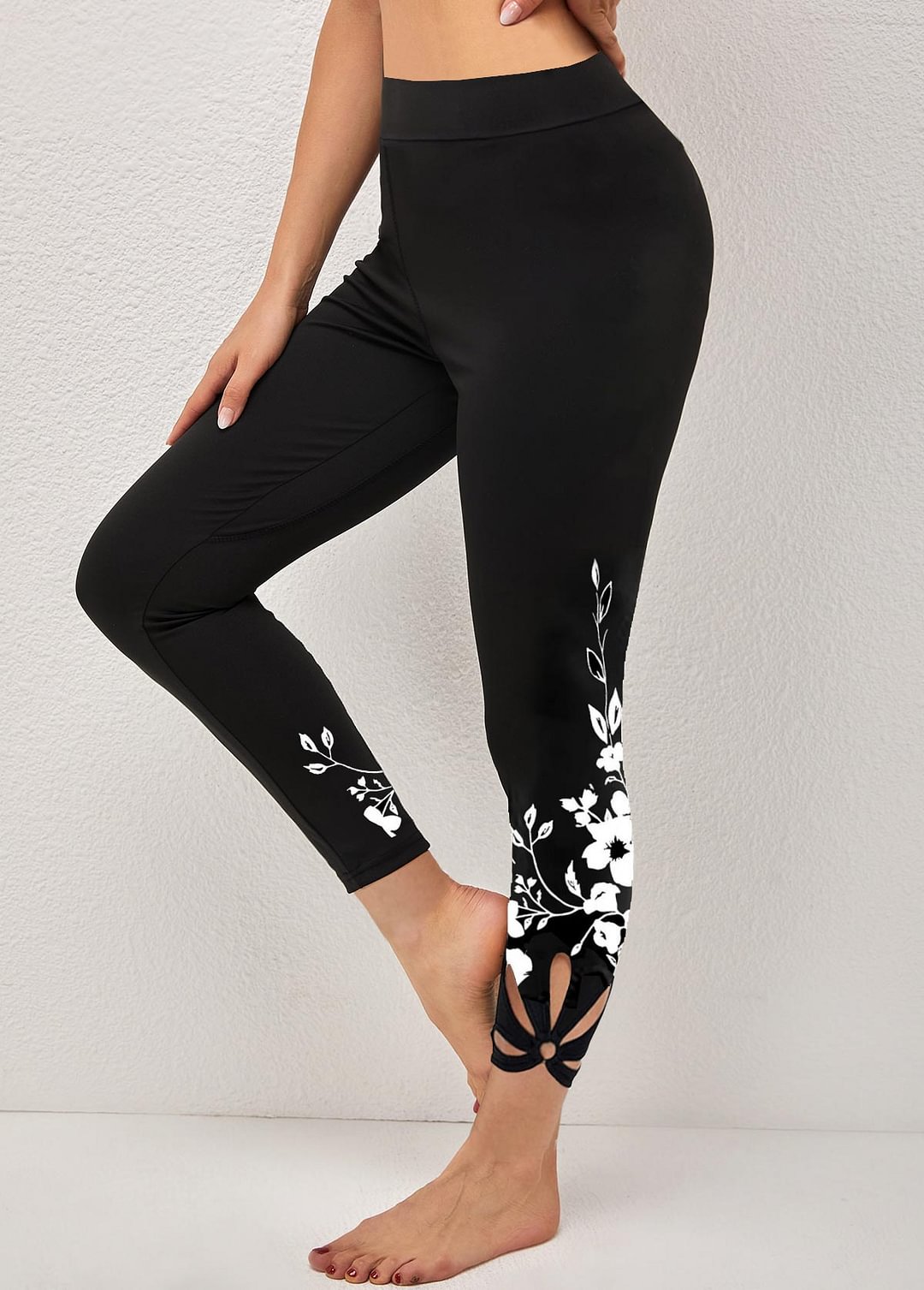 Floral Print Hollow Out Slim And Skinny Nine-quarter Leggings