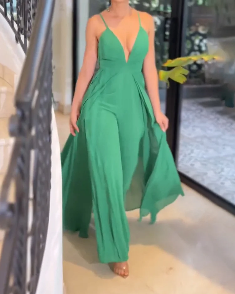 Women's solid color suspender jumpsuit