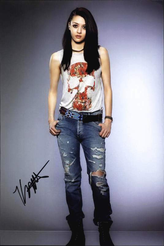 Katie Findlay authentic signed celebrity 10x15 Photo Poster painting W/Cert Autographed A0001