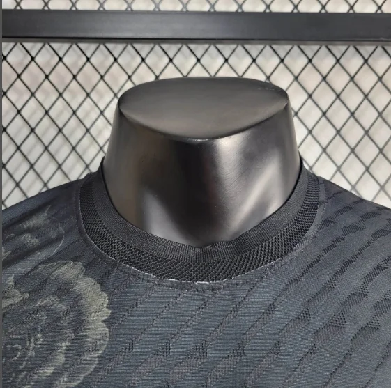 24/25 Real Madrid Y3 Black Player Version Football T-Shirt Thai Quality