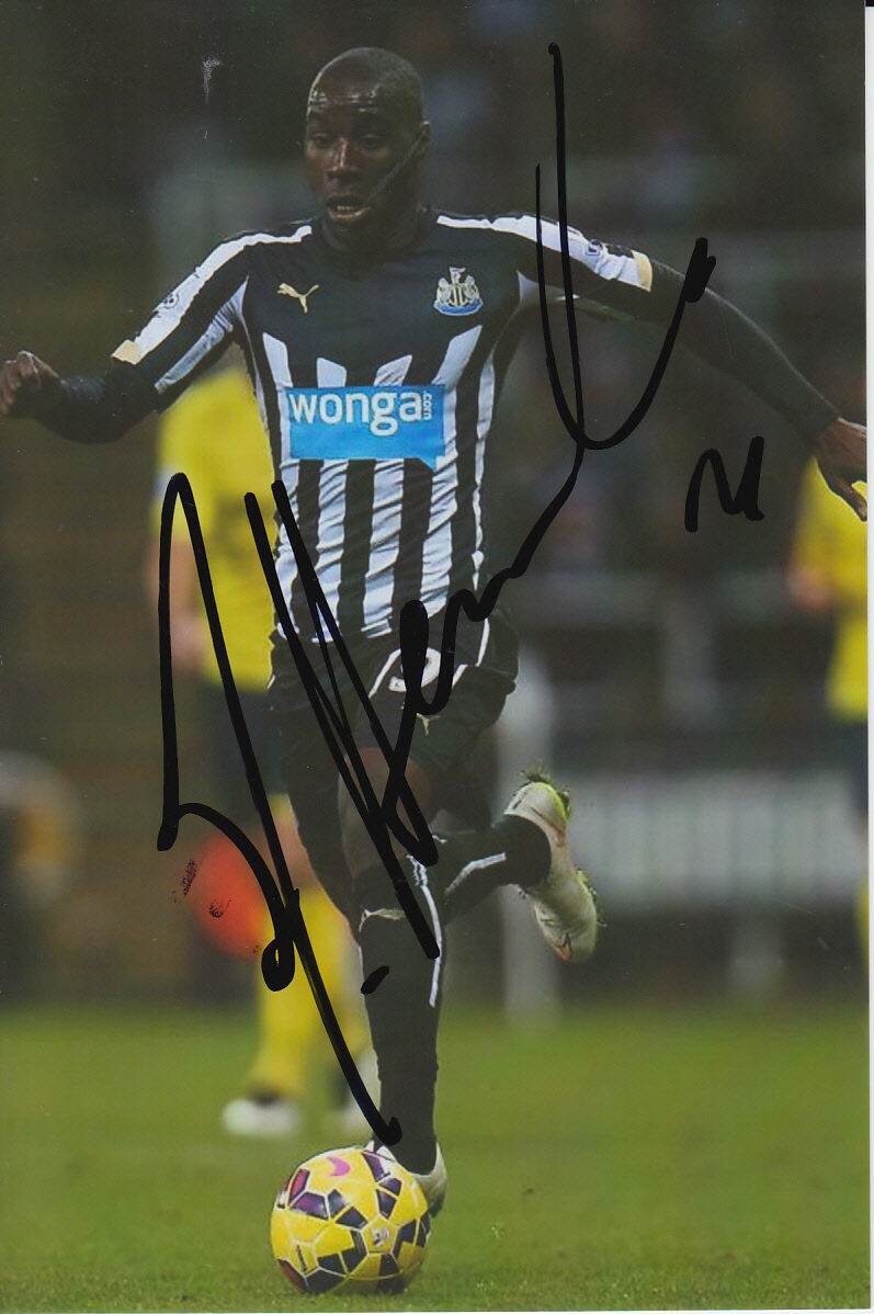 NEWCASTLE HAND SIGNED MASSADIO HAIDARA 6X4 Photo Poster painting 2.