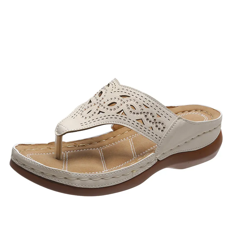 Breakj Breakj Large-Size Drill Toes Outside Wearing Beach Sandals Flat-Bottomed Loose Cake Bottom Slippers Women