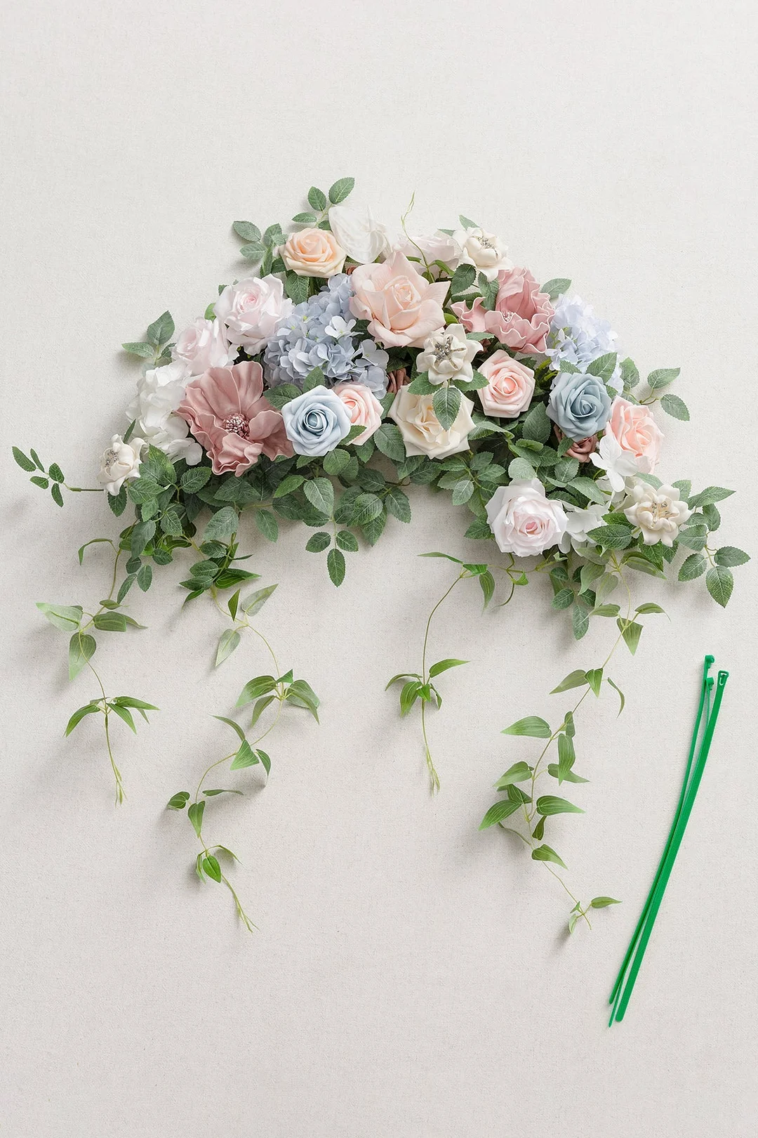 Flower Arrangements for Arch Decor in English Pastel