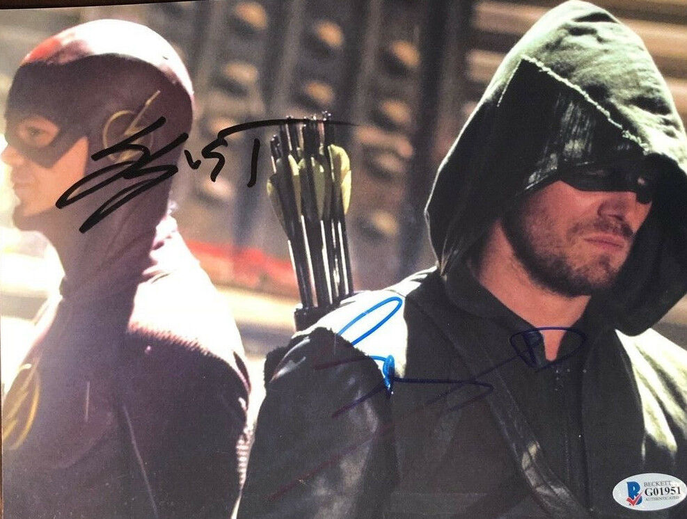 Grant Gustin Stephen Amell signed autographed 8x10 Photo Poster painting Flash Arrow BECKETT