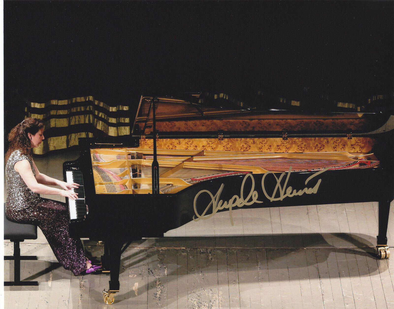 ANGELA HEWITT SIGNED AUTOGRAPHED CLASSICAL BACH PIANIST 8X10 Photo Poster painting EXACT PROOF 2