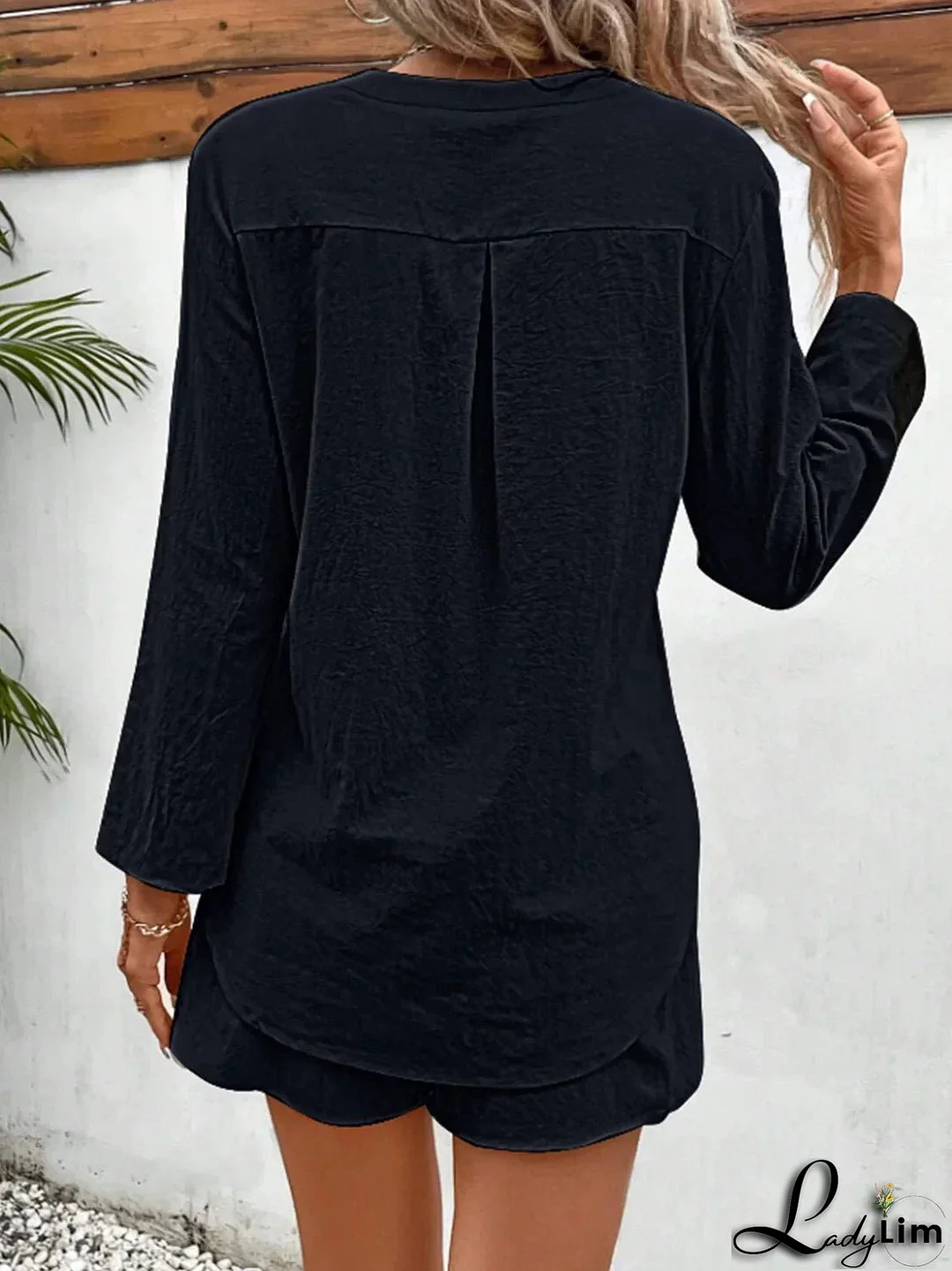 Fashionable and Effortless Pants